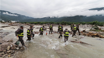 China makes all-out relief efforts as heavy downpours wreak havoc 