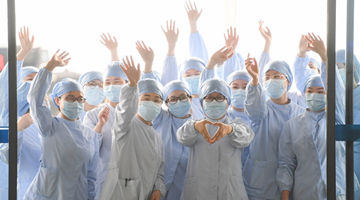 Xi sends greetings to medical workers 