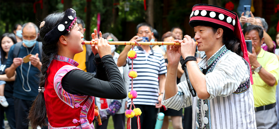 New Year of Lisu people lures tourists to Kunming 