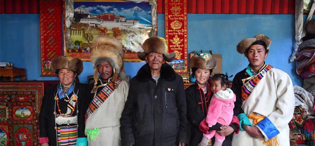 Tibetan people embrace new life after democratic reform