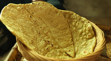 Buckwheat pancakes liked by Mojiang folks 