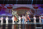 Chinese artists perform in Cambodia to celebrate upcoming Spring Festival