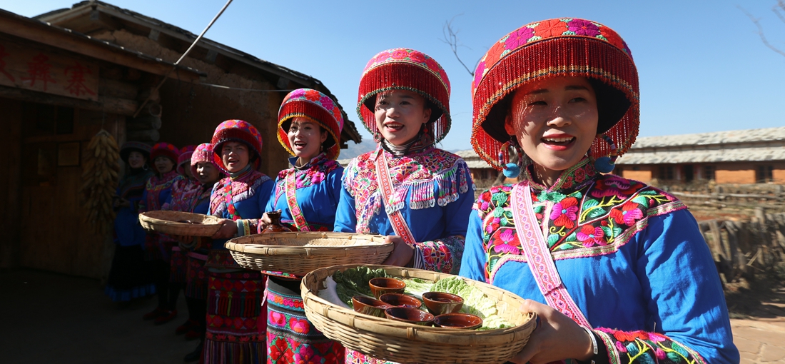 Distinct Yi village in Dongchuan thrives on rural tourism