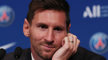 Messi attends press conference as PSG player in Paris