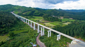 Tickets for Yunnan section of China-Laos Railway on sale