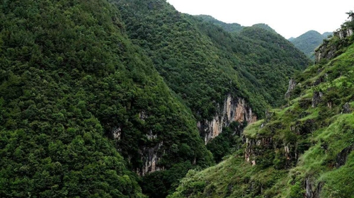 A video tour of the Yulu Ravine, a geological wonder in Yunnan